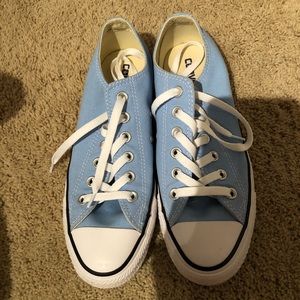 Light blue converse low top